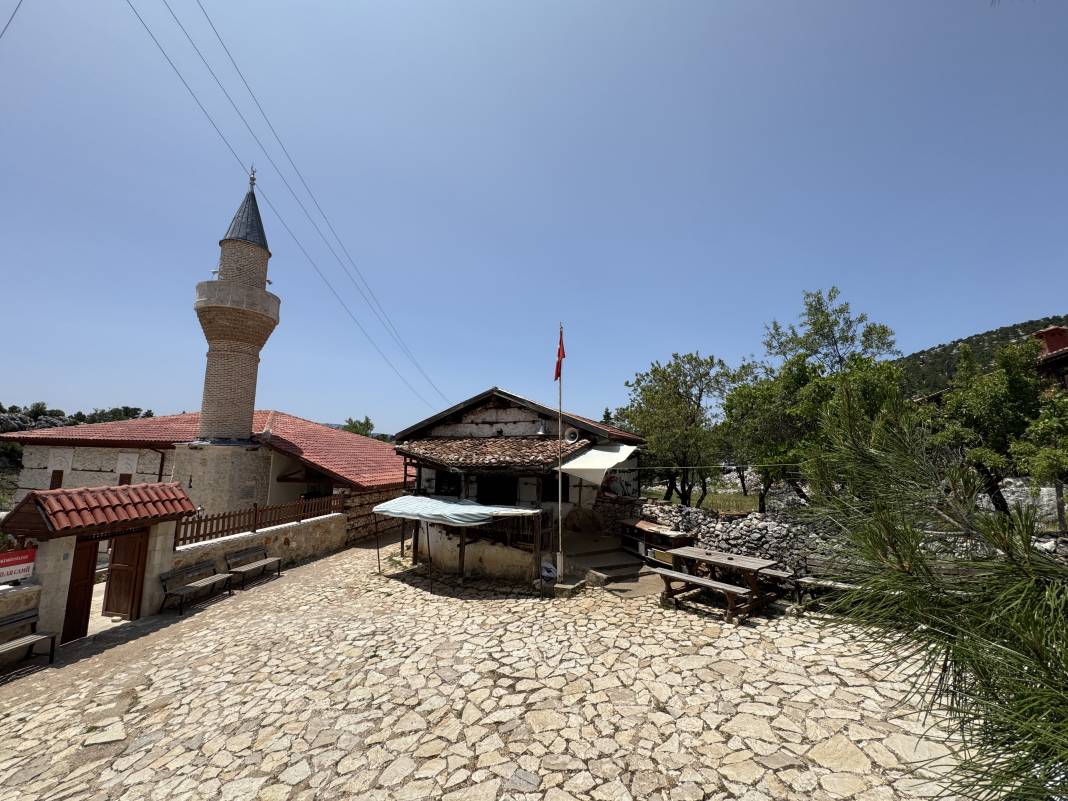 800 yıllık saklı hazine Konya'nın tarihi yolunda! Turistlerle dolup taşıyor 15